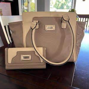 Guess cream purse + wallet